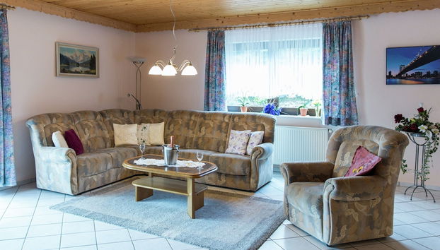 Erdgeschosswohnung in Ruhiger Lage - Foto 4, Soggiorno