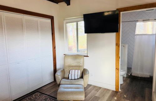 Secluded Lake Cottage with Hot Tub - Foto 9