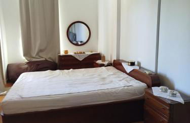 Open view 1 - Photo 11