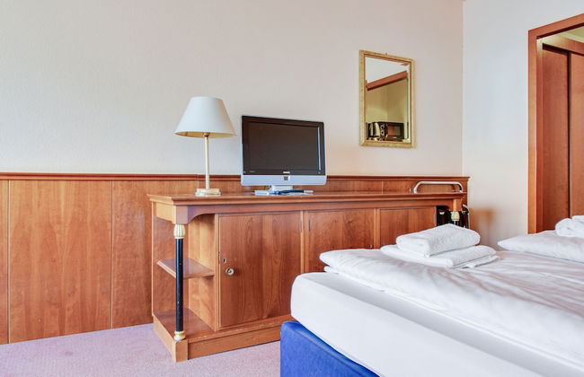 Comfortable Waterfront Apartment in Hahnenklee - Photo 9