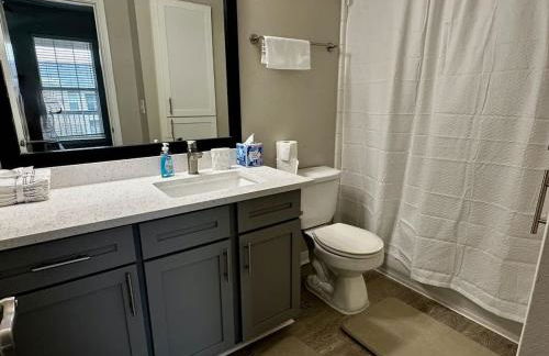 Stylish 1BR Escape Ideal for Business or Leisure - Foto 15