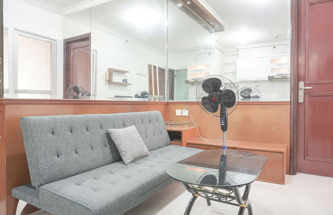 Fully Furnished And Comfy 2Br Apartment At Gajah Mada Mediterania - Foto 13