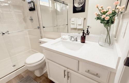 8 Mins From The Strip & 5 From Airport with Pool - Foto 9