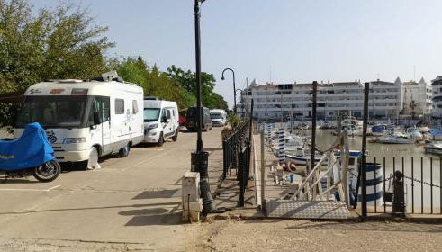 Tu casa flotante en Sevilla! Barco en alquiler en el Guadalquivir - Foto 4