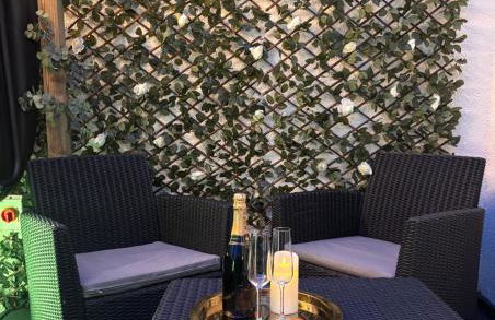 Lethbridge Villa 49 3-bedroom Apartment with private HOT TUB,Fibre WiFi, free parking, sleeps 6 - Foto 19