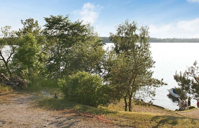 4 Person Holiday Home in Stenhamra - Photo 5