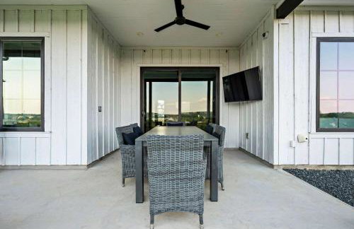 Scenic Lake Travis Farmhouse - Pickleball - BBQ - Foto 35