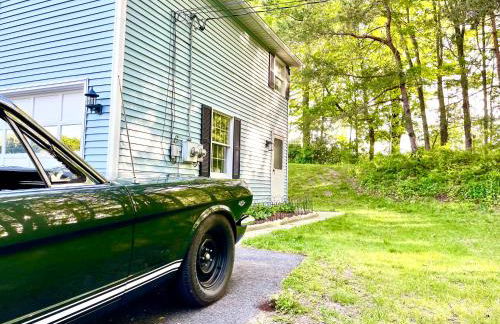 Walk to the Outfield of Lime Rock Park - Foto 3