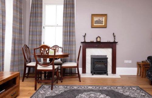 JOIVY Charming 2-Bed Flat Near Edinburgh Castle - Foto 14