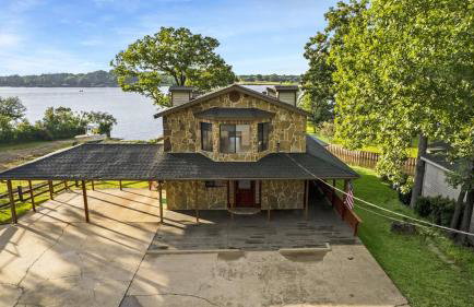 Lakefront Retreat Sleeps 15 Starlink Internet - Foto 35