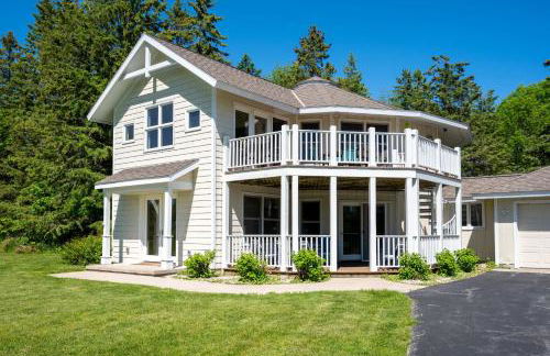 The Goat and Cherry - Dogs, Fire Pit & Hot Tub, Escape to Sister Bay! - Foto 33