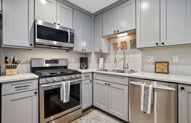 Family Fun Getaway - 3 Story Condo - Foto 11