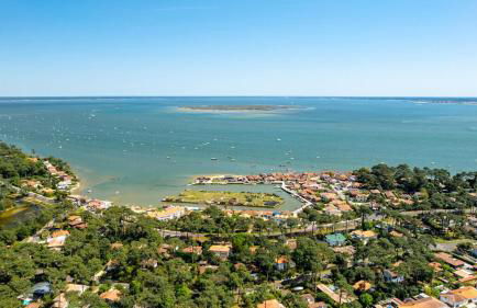 Luxury 6BR Villa with Heated Pool, Playground, Garden - Foto 5