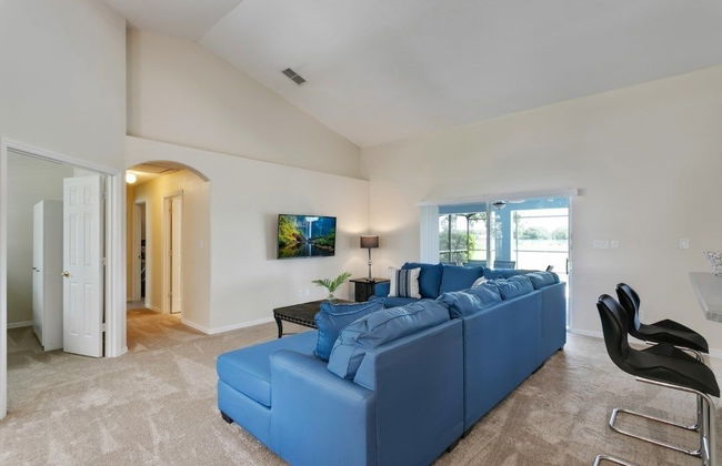 4BR Pool Home in Orange Tree by SHV - Foto 11