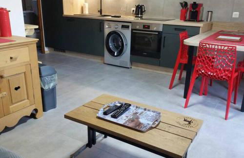 Joli appartement T2, la clairière du lac, rez de jardin, terrasse fermée, parking - Foto 5