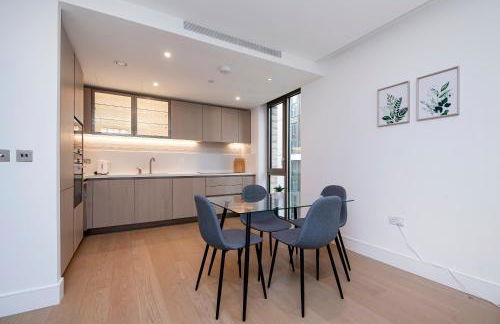 Lux and Large 2 bed Battersea Power Station - Foto 12