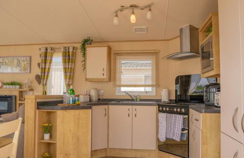 Lake View with Private Hot Tub at Tattershall Lakes - Foto 14