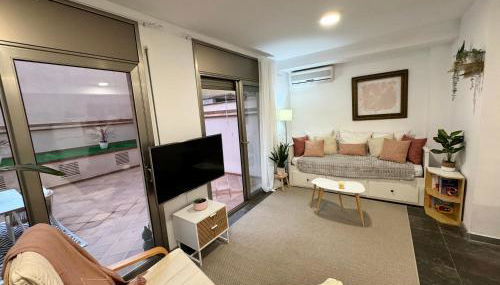 Private terrace 1BR apt - 4min walk to the beach - Foto 1