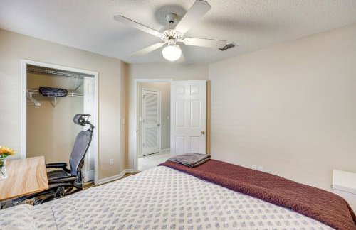 Jacksonville Family Home Near Shopping and Dining! - Photo 21