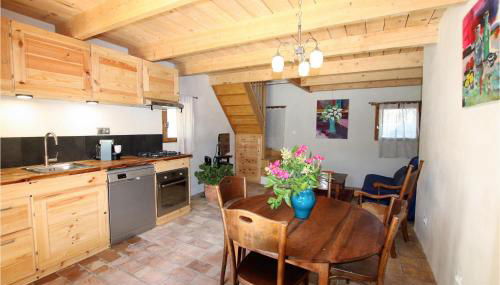 2 Bedroom Beautiful Home In St Didier - Foto 5