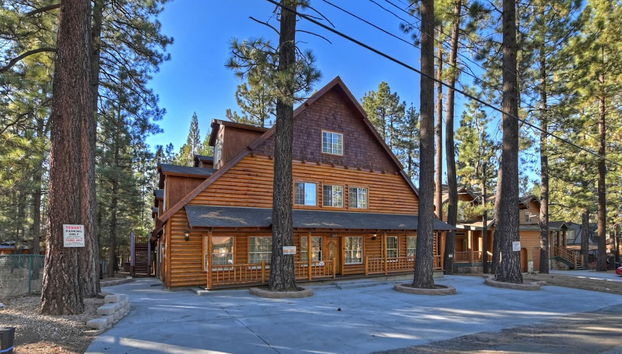 Big 10 Luxury Cabin/Walk to Snow Summit- HotTub - Foto 2, Imagen principal