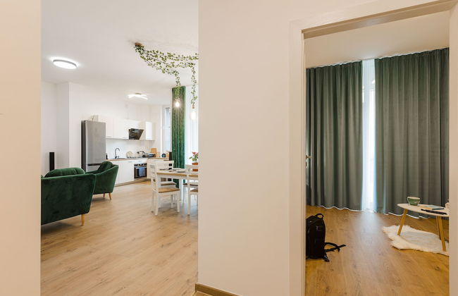 Essenza Charming Two BedRoom Apartment - Photo 38