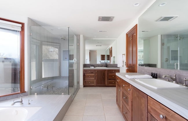 Cathedral by Avantstay Charming Secluded Estate w Sauna Pool Table Views of the Rolling Hills - Foto 27