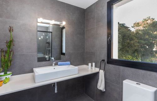 Holiday Home Sa Riera White on the Beach by Interhome - Foto 16