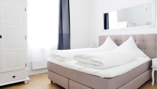 SC 03 by ROCKCHAIR Apartments l SUPERHOST Status l 2 Bedrooms Boxspringbeds Balcony Elevator - Cozy Family & Business Flair welcomes you! - Foto 2