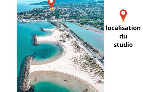 Studio 3 pers climatisé rénové, au calme, idéalement situé proche St Raphael-St Tropez, plage et commerces à pieds - Foto 33