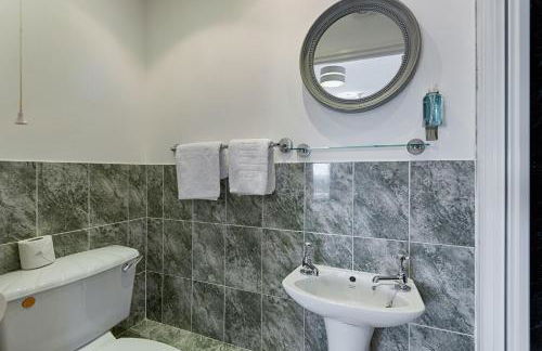 Double Room - Kitchen - Parking - Near Shops - Foto 31