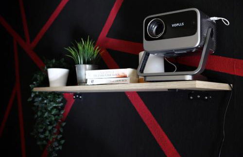 BAT Home Solutions Trier-Euren - alles was ein Hotel nicht bietet - 35 qm Ferienwohnung, Heimkino, Wallbox, Küche für 4 Personen - Foto 7