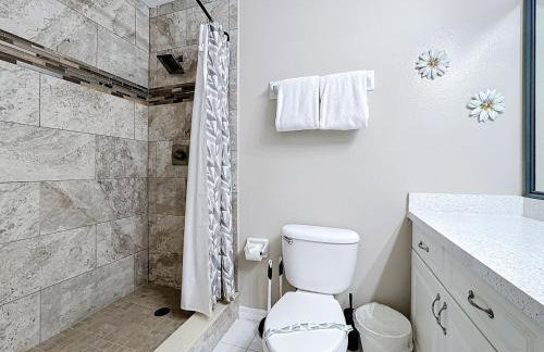 Stunning 5BR 5Bath Home, Pool, Spa, By Disney - Foto 33