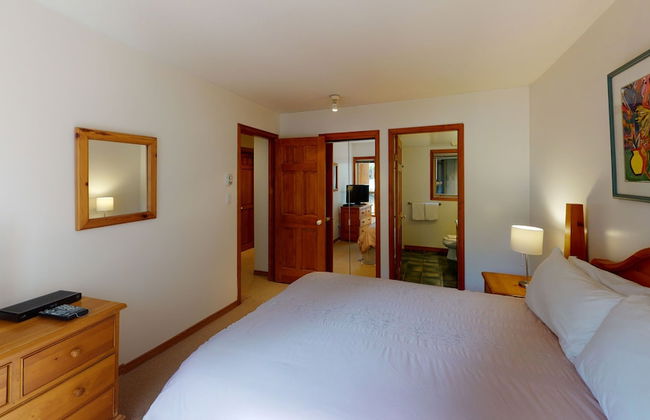 Painted Cliff by Whistler Premier - Photo 6