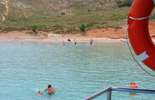 Paseo en barco con fondo de cristal por Cos - Foto 9