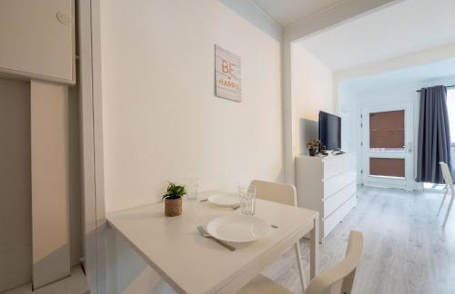 Monteurwohnung-fuer-5-Personen-mit-Balkon-Kueche-Ahrensburg-Naehe-Hamburg-AGRP1203 - Photo 7