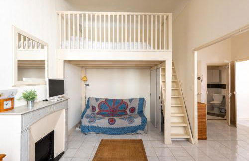 LE RÉTRO studio avec mezzanine en plein centre - Foto 9