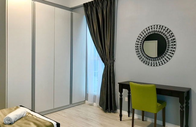 Sunset Seaview Vacation Condos at Infinity Avenue - Foto 19