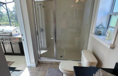 An Incredible Vacation Home with Saltwater Pool! - Foto 57