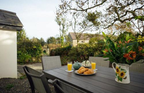 Farmhouse Charm with Modern Style in Pembrokeshire - Foto 25