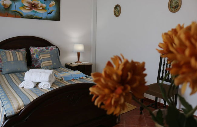 3 Bedroom Apartment in a Ground Floor of a Vila Wseparate Kitchen Living Room - Foto 11