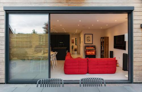 The Bowie is a David Bowie themed Smart House - Foto 9