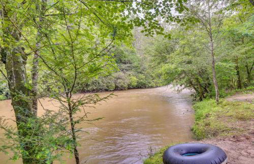 Hot Tub and River Access Family McCaysville Cabin - Foto 30