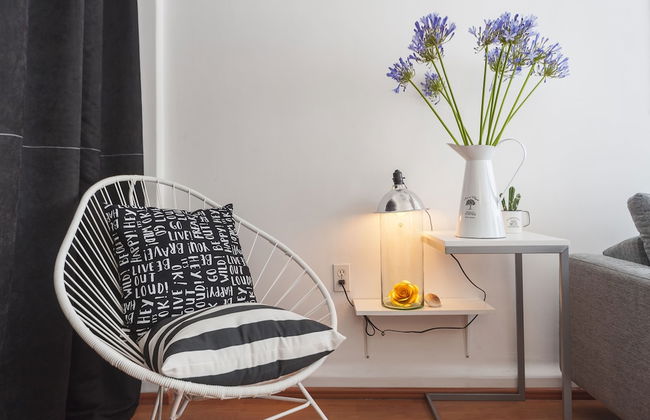 Black & White Apartment - Foto 35