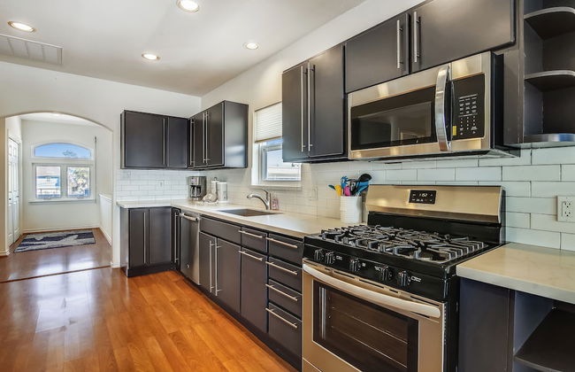 Pool Days and Dock Nights - Foto 2