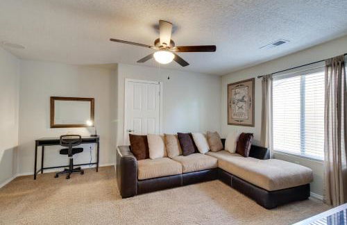 Chic New Mexico Retreat with Patio, Grill and Fire Pit - Foto 17