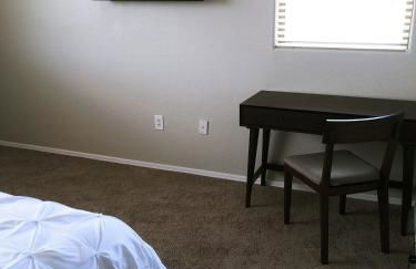 VILLA Verde Surprise Stadium - Resort Living - Photo 64