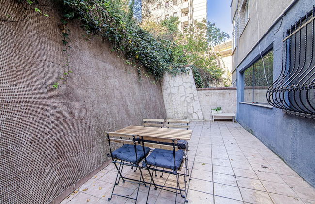 Charming Flat With Backyard Close to Zorlu Center - Foto 2