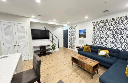 Beautiful Cozy Home in DC with Easy Parking - Photo 1