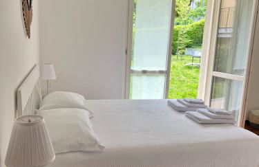 giardino e piscina apartment - Foto 11